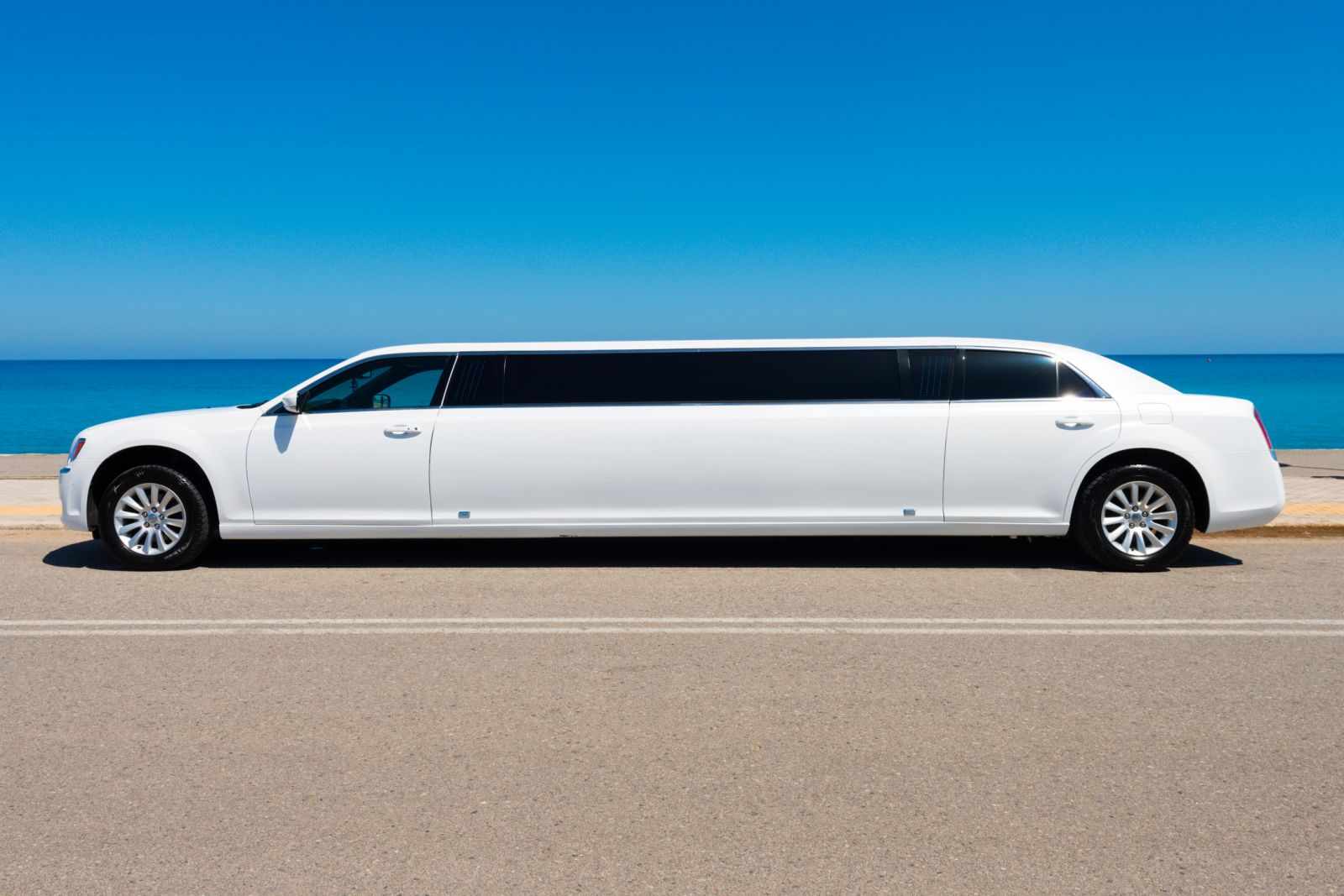 Chrysler Stretch Limousine CHRYSLER STRETCH LIMO 300