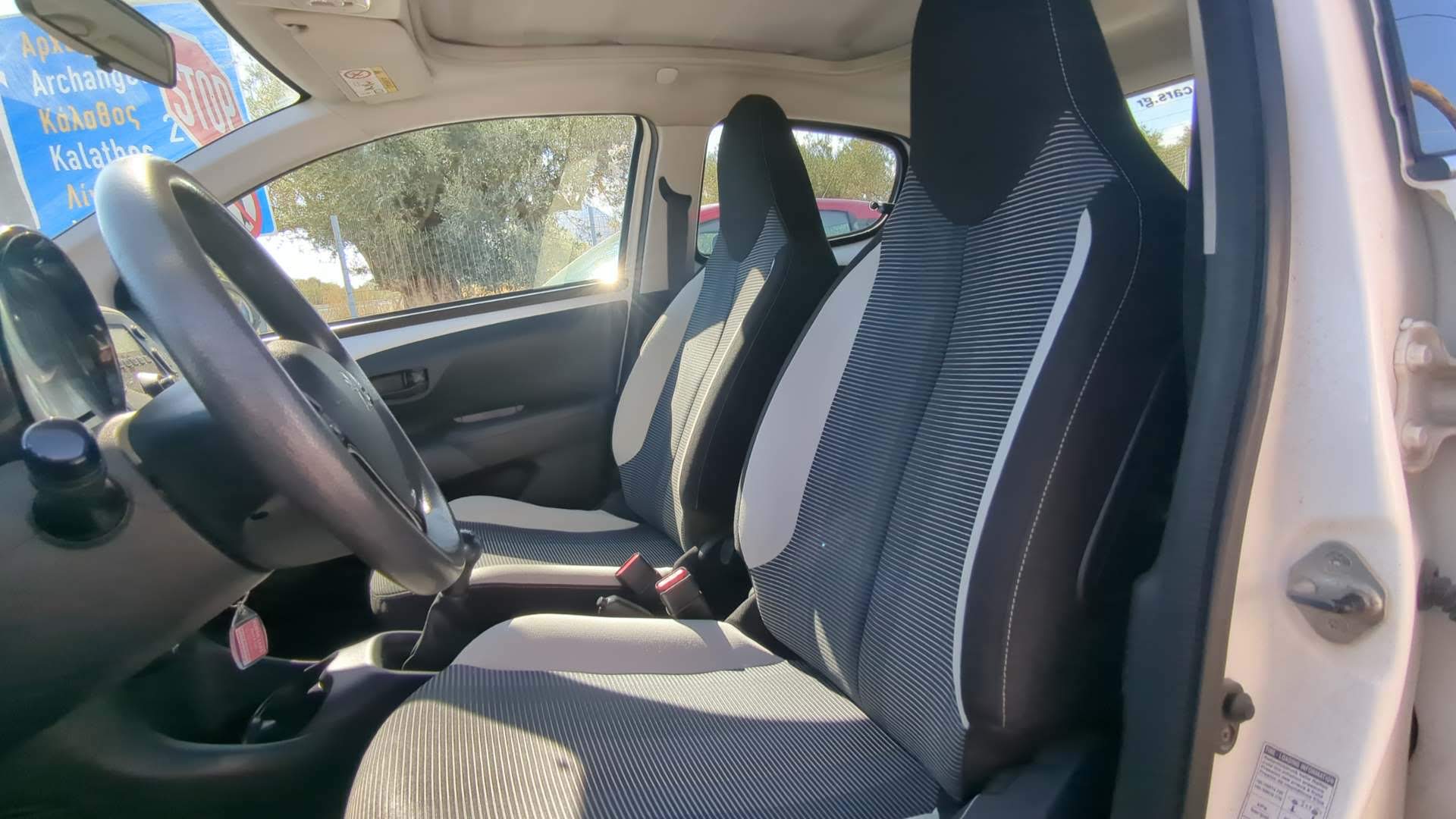 Peugeot 108 Hatchback 1.0 2018