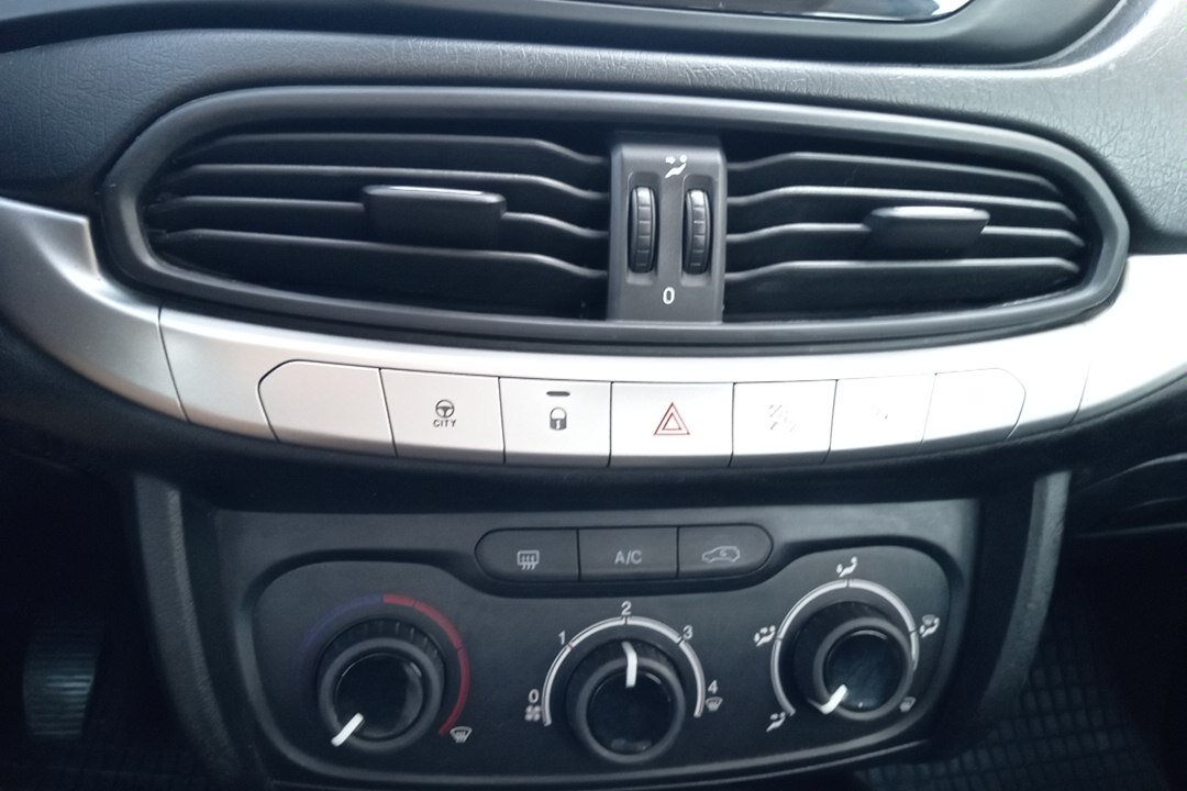 Fiat Tipo  1.2 STATION WAGON DIESEL 2017