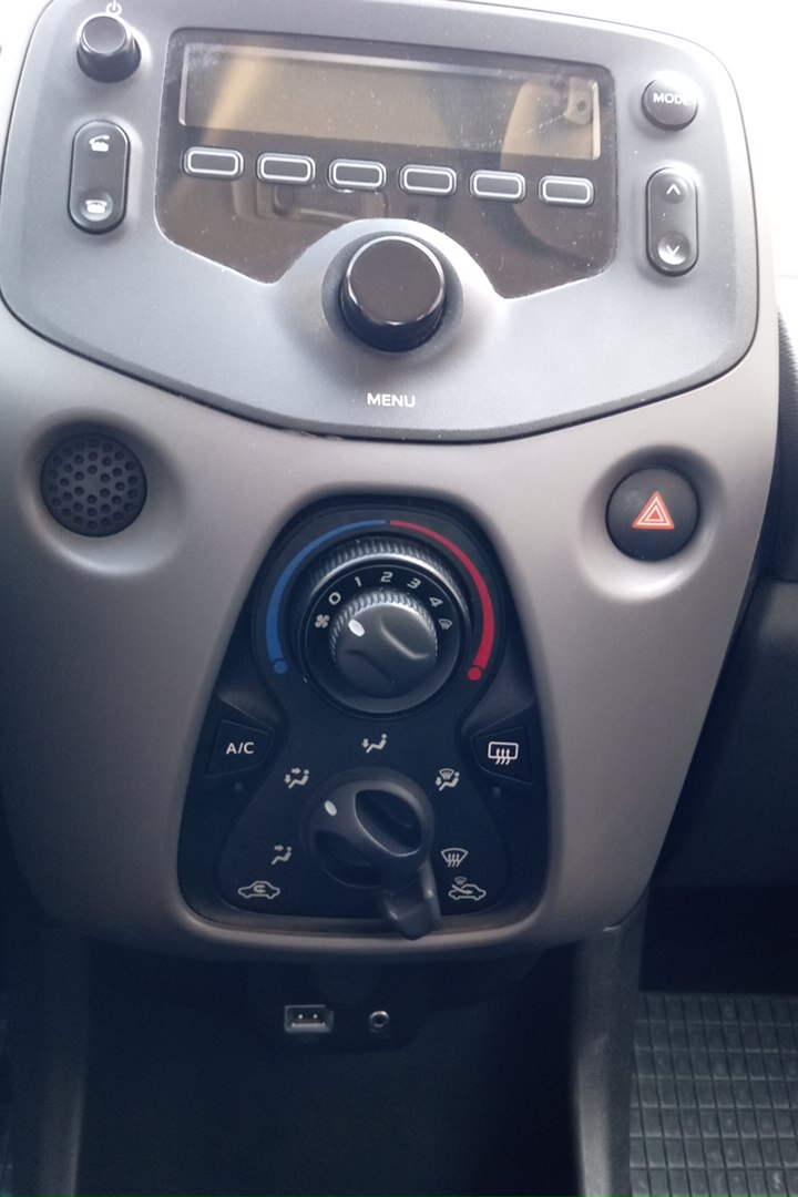 Peugeot 108 Ηatchback 1.0 Automatic -70ps 2019