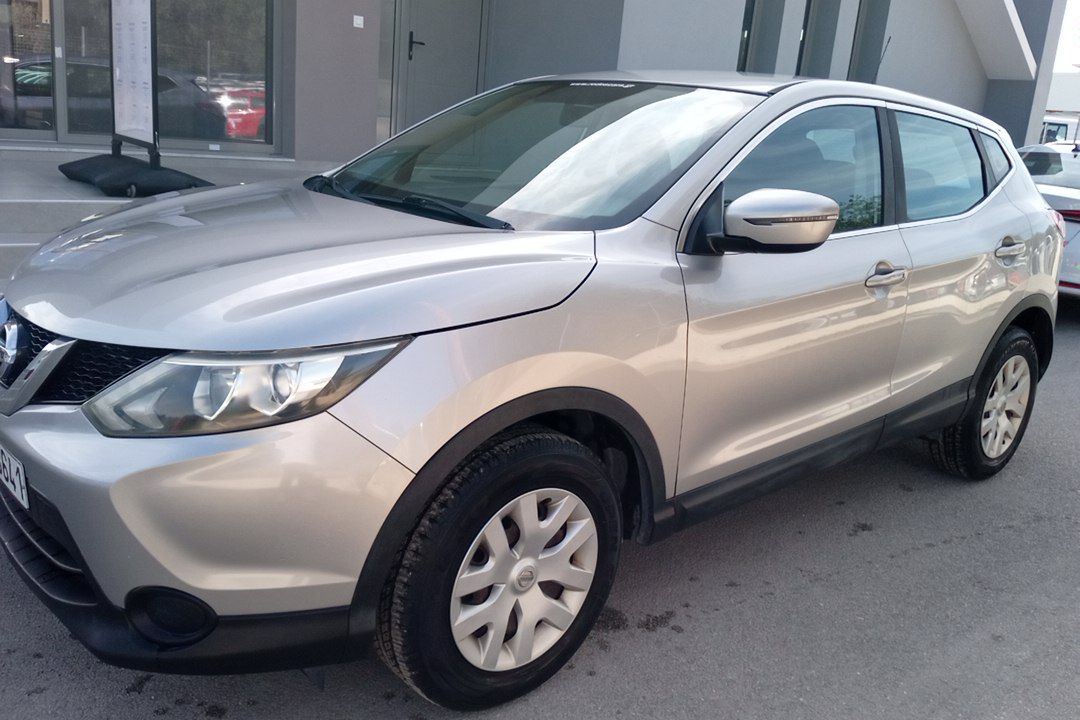 Nissan Qashqai  1.2 SUV Automatic 2016