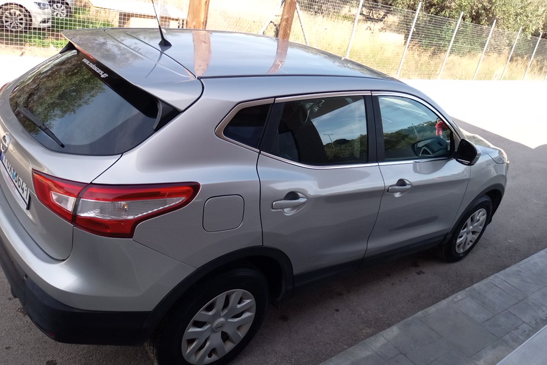 Nissan Qashqai  1.2 SUV Automatic 2016