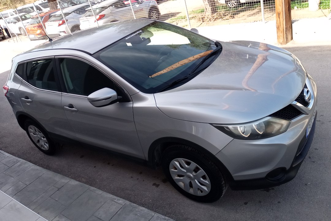Nissan Qashqai  1.2 SUV Automatic 2016