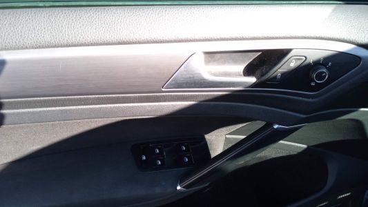 Volkswagen Golf 1.0 Hatchback 2017