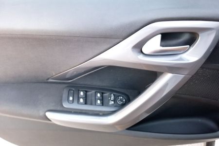 Peugeot 2008 Ηatchback 1.2  80PS