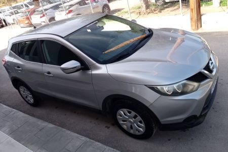 Nissan Qashqai  1.2 SUV Automatic 2016