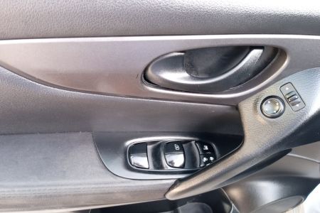 Nissan Qashqai  1.2 SUV Automatic 2016