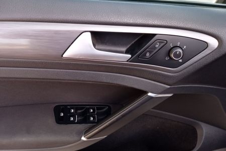 Volkswagen Golf 1.0 Hatchback 2017